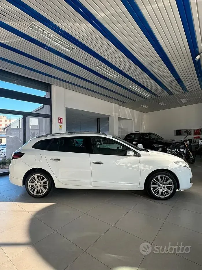 Usata Renault Mégane GrandTour 116 CV (85 kW) 2013 Bianco Station wagon