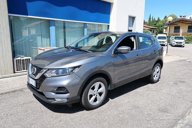 Usata Nissan Qashqai 116 CV (85 kW) 2019 Grigio SUV