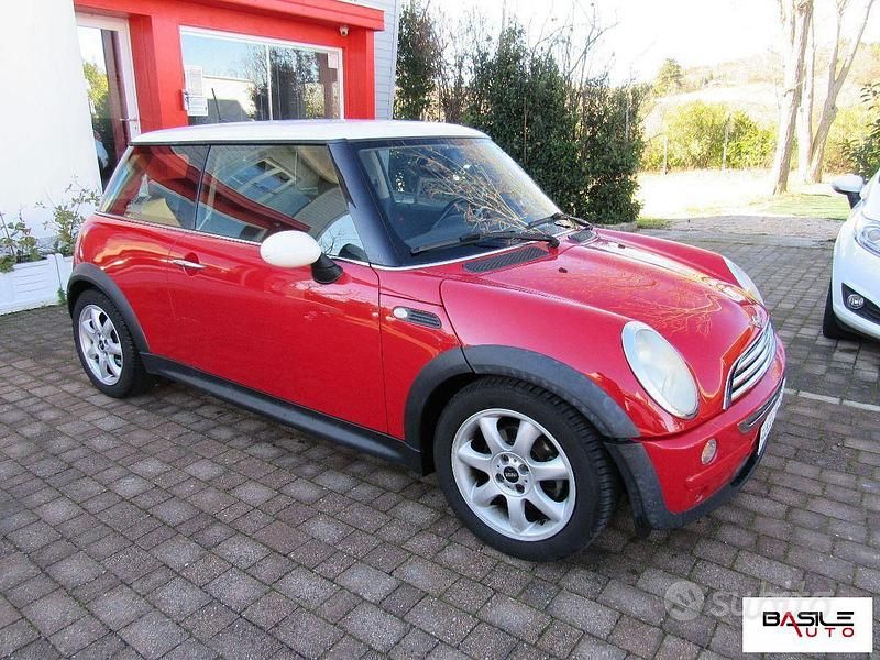 Usata Mini One D 88 CV (64 kW) 2006 Rosso Utilitaria