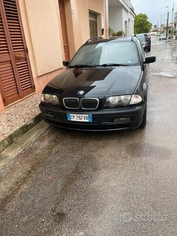 Usata BMW 320 136 CV (100 kW) 2002 Nero Station wagon