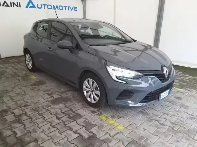 Usata Renault Clio V Life 101 CV (74 kW) 2020 Grigio Berlina
