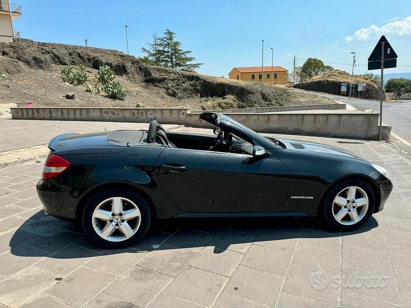 Usata Mercedes SLK200 2006 Nero Cabrio