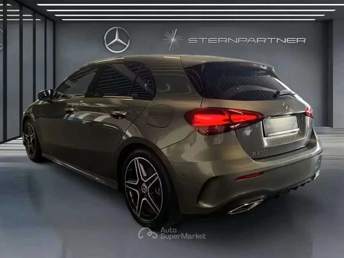 Usata Mercedes A200 AMG 163 CV (119 kW) 2024 Grigio Berlina