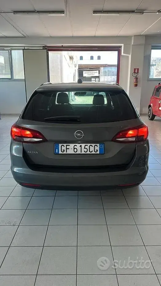 Usata Opel Astra S 122 CV (89 kW) 2021 Grigio Berlina
