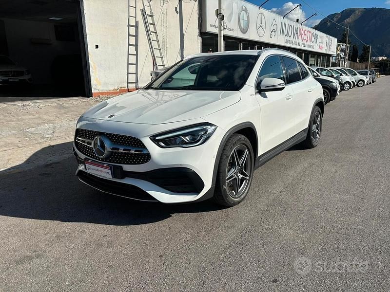 Usata Mercedes GLA200 Premium 149 CV (109 kW) 2022 Bianco SUV