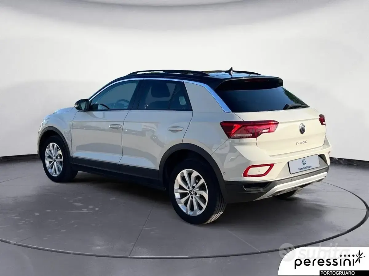 Usata VW T-Roc Life 150 CV (110 kW) 2023 Ascot grey SUV