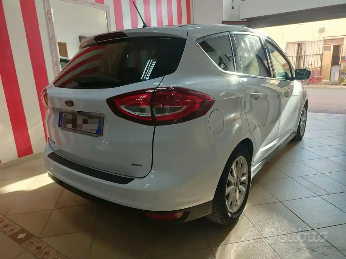 Usata Ford C-MAX Titanium 120 CV (88 kW) 2018 Bianco Monovolume