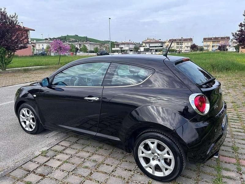 Usata Alfa Romeo MiTo 95 CV (69 kW) 2011 Nero Utilitaria