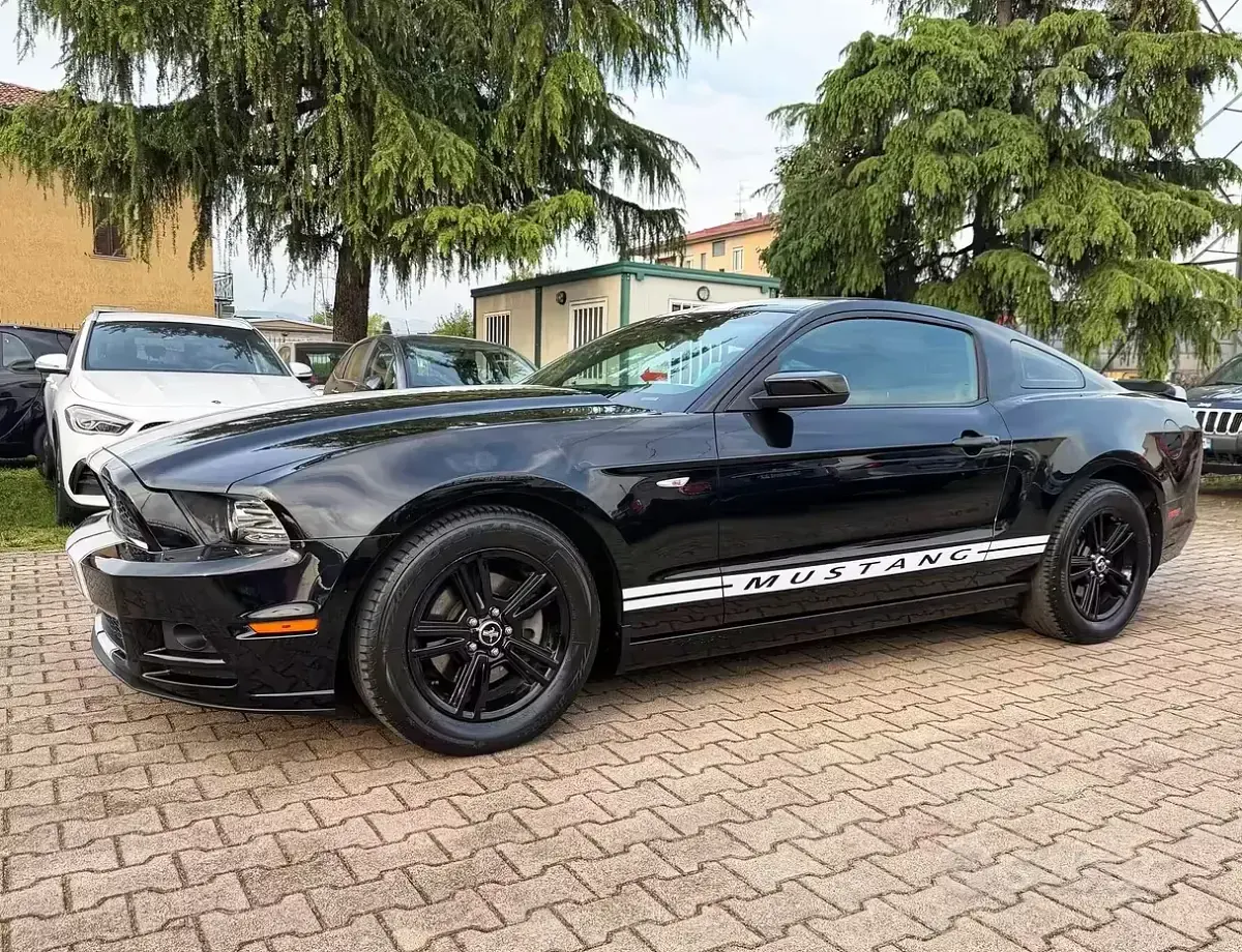 Käytetty Ford Mustang 306 HP (225 kW) 2014 Sedan