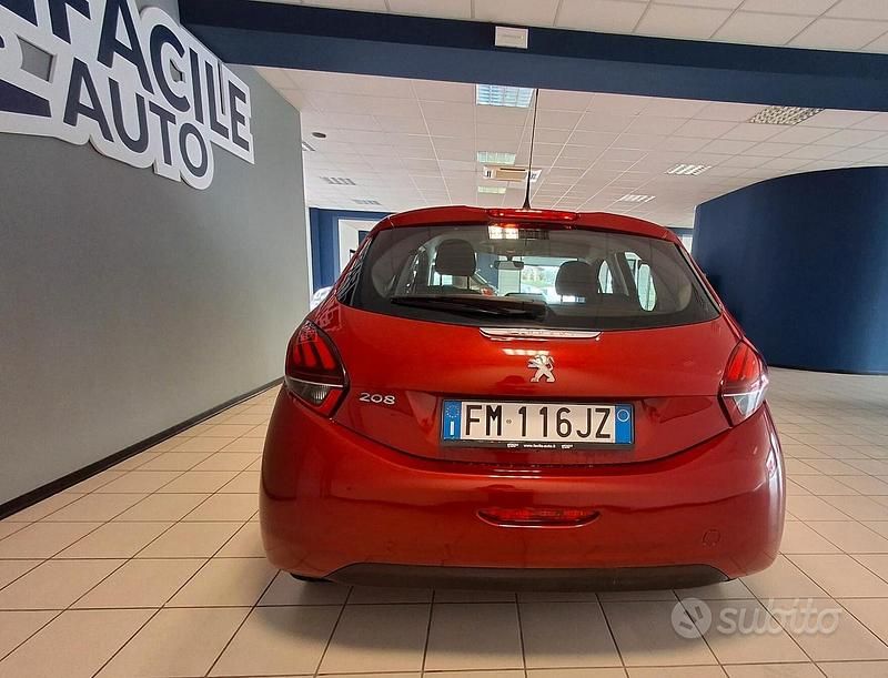 Usata Peugeot 208 Allure 75 CV (55 kW) 2018 Rosso Utilitaria