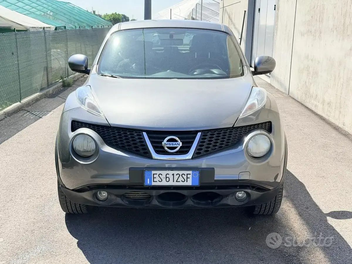 Usata Nissan Juke 110 CV (80 kW) 2012 Grigio SUV