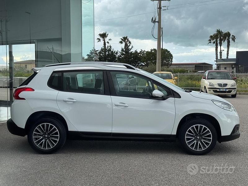 Usata Peugeot 2008 Active 82 CV (60 kW) 2014 Bianco SUV