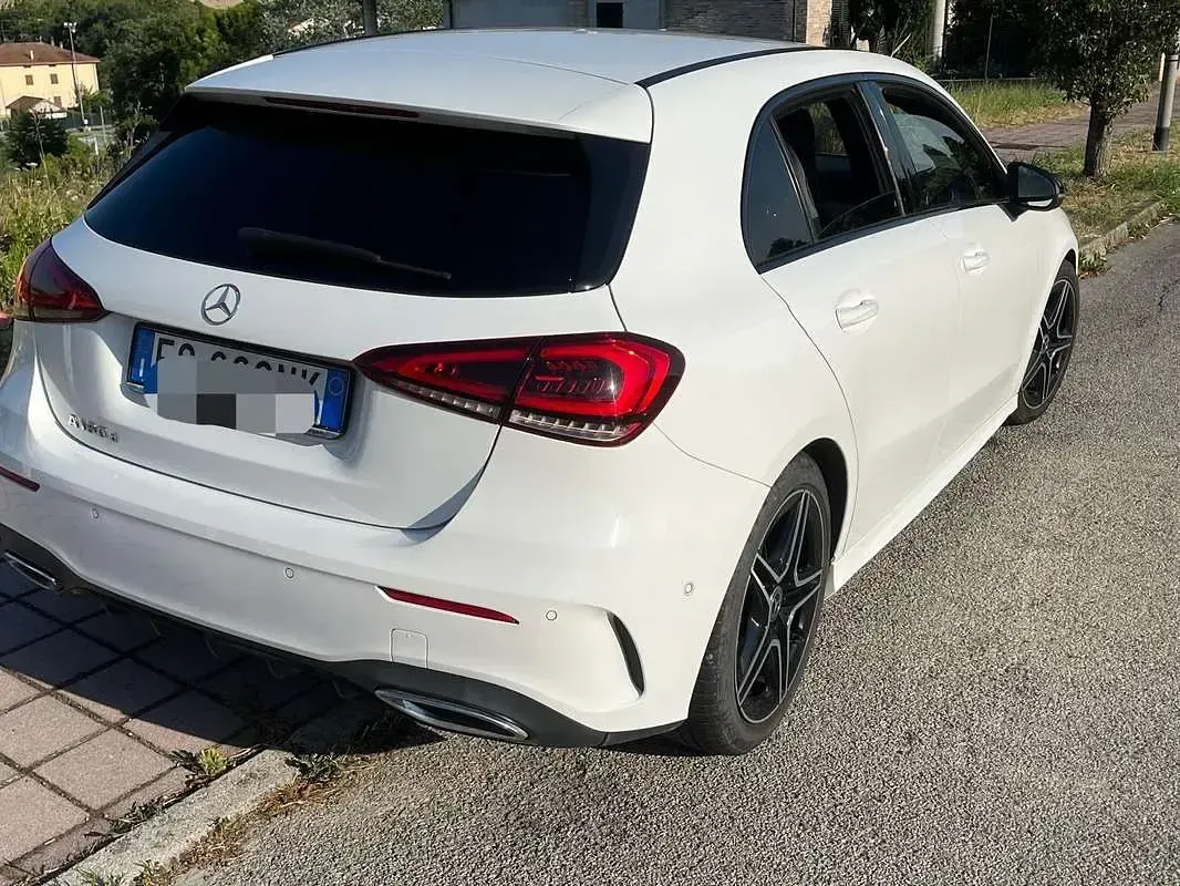 Usata Mercedes A180 Premium 116 CV (85 kW) 2018 Berlina