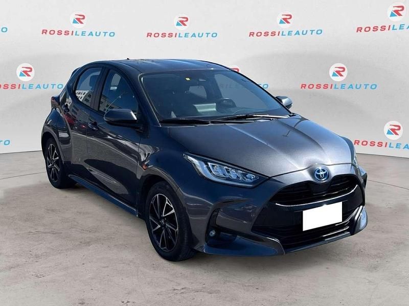 Usata Toyota Yaris Hybrid Trend 116 CV (85 kW) 2022 Other Utilitaria