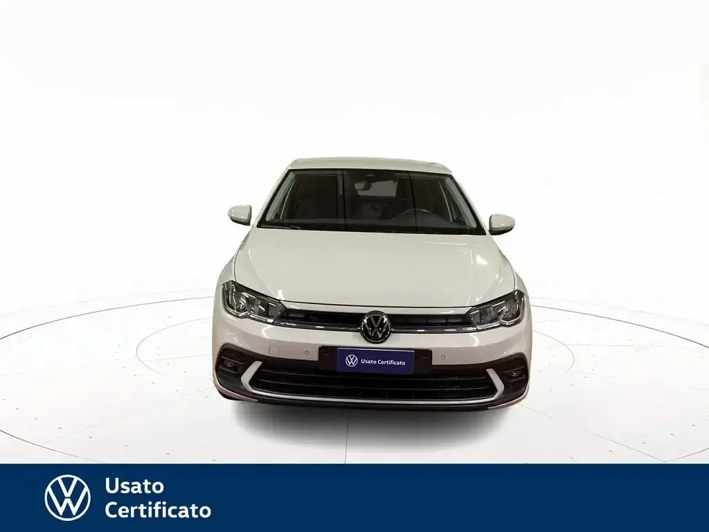 Usata VW Polo Life 95 CV (69 kW) 2023 Grigio / pastello Utilitaria