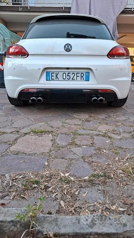 Usata VW Scirocco 122 CV (89 kW) 2011 Bianco Coupé