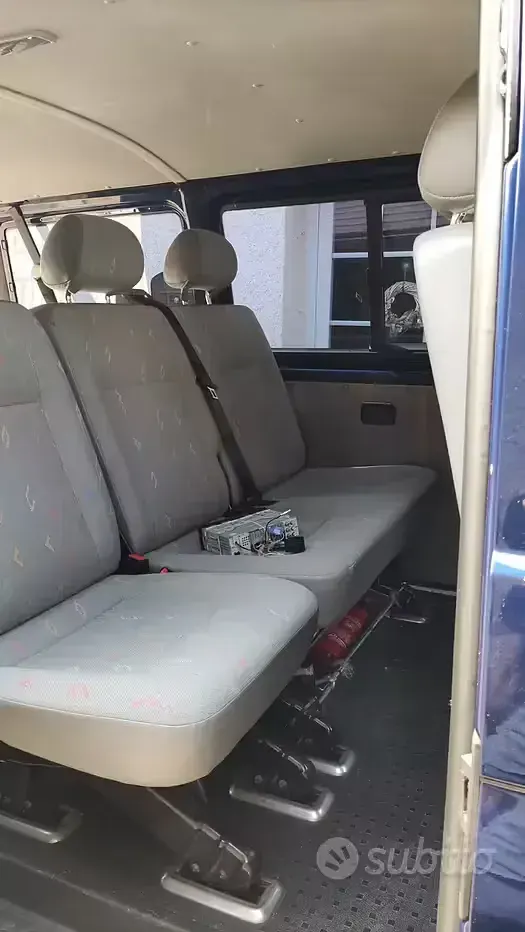 Usata VW T5 131 CV (96 kW) 2004 Furgone
