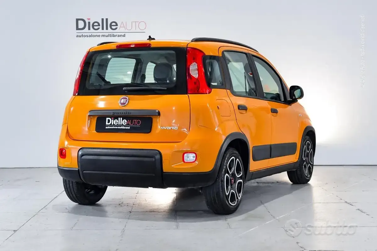 Usata Fiat Panda City Life 95 CV (69 kW) 2022 Rosso Utilitaria