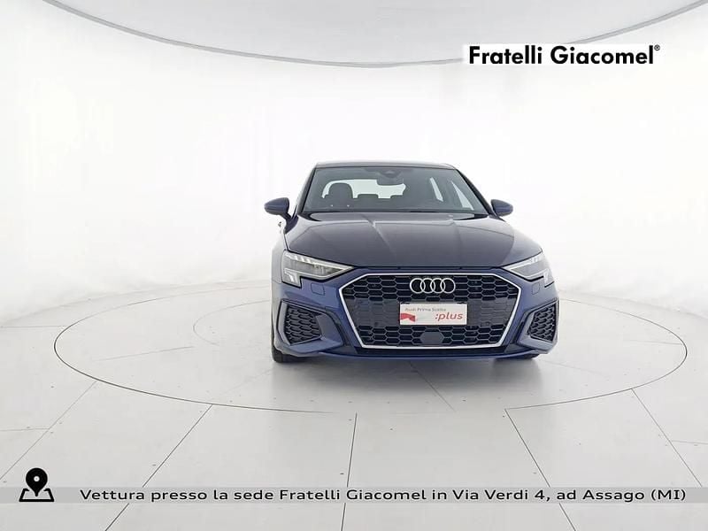 Begagnad Audi A3 S-Line 204 HK (150 kW) 2024 Blå Sedan