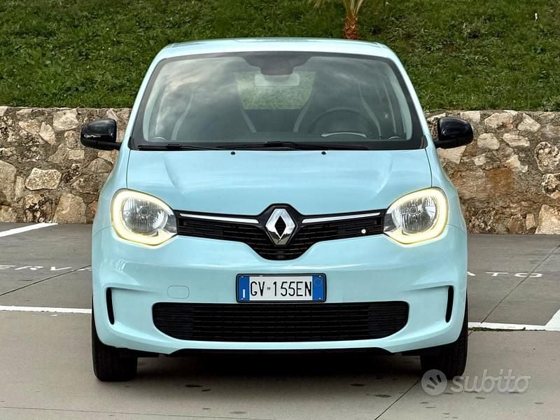 Usata Renault Twingo SE 65 CV (47 kW) 2024 Blu Utilitaria