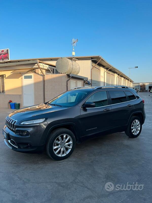 Usato 2014 Jeep Cherokee 2.0 Diesel 140 CV (12.500 €)