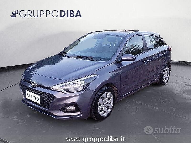 Usata Hyundai i20 Advanced 75 CV (55 kW) 2019 Grigio Monovolume
