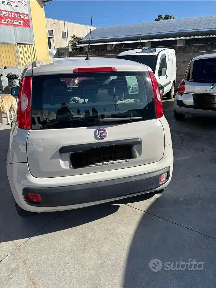 Usata Fiat Panda Lounge 69 CV (50 kW) 2016 Beige Utilitaria