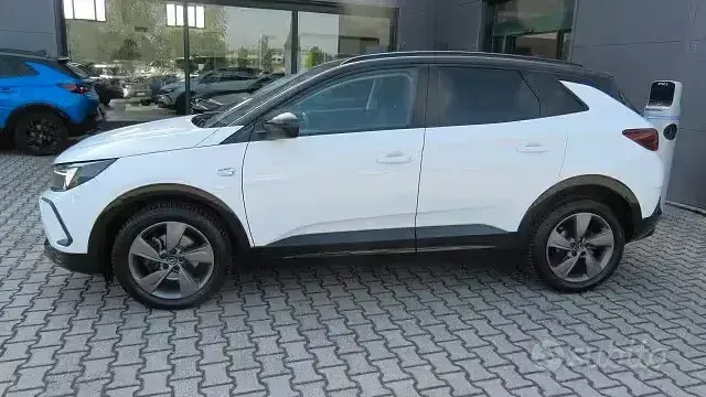 Usata Opel Grandland X GS Line 131 CV (96 kW) 2022 Bianco SUV