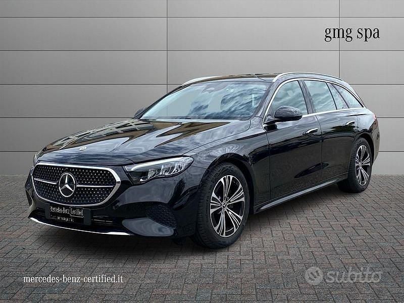 Nero Usata 2024 Mercedes E220 Advanced Station wagon | 48.490 € (Super prezzo) - Immagine 1/4