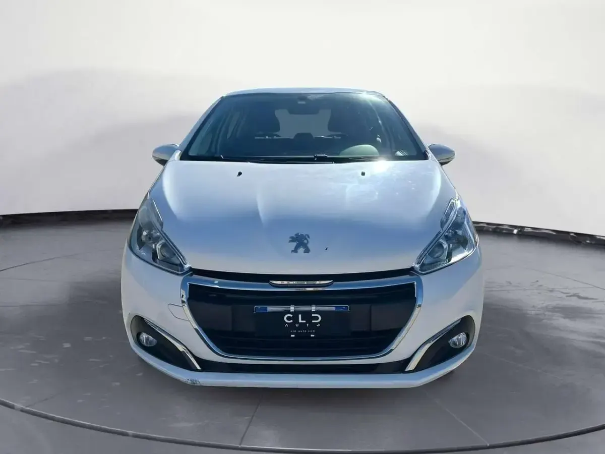 Usata Peugeot 208 Allure 75 CV (55 kW) 2016 Bianco Utilitaria