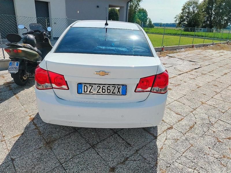 Usata Chevrolet Cruze 150 CV (110 kW) 2010 Bianco Berlina