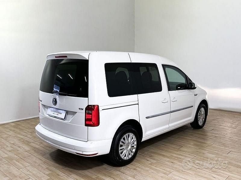 Usata VW Caddy Trendline 102 CV (75 kW) 2018 Bianco Monovolume