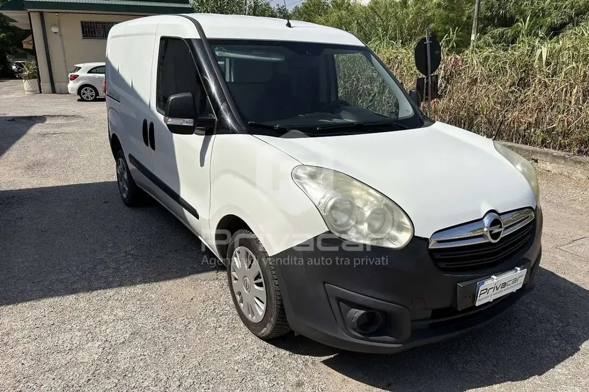 Usata Opel Combo 90 CV (66 kW) 2013 Bianco Monovolume