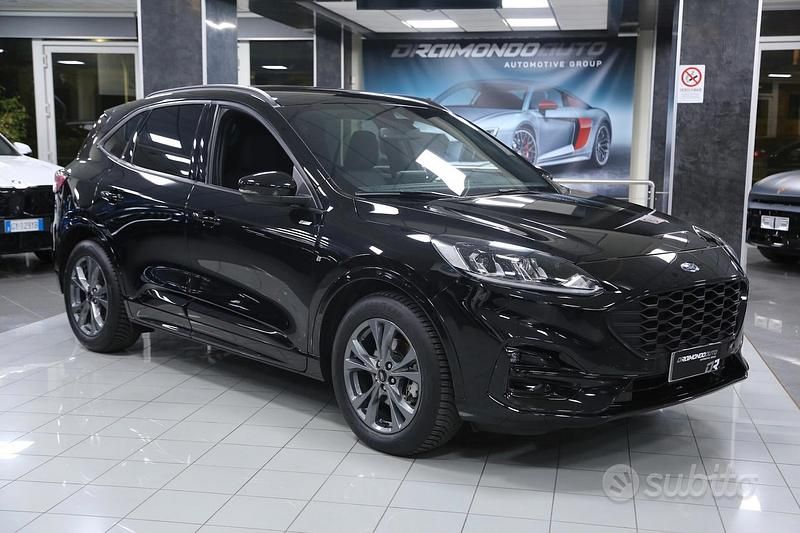 Usata Ford Kuga ST-Line 120 CV (88 kW) 2024 Nero SUV