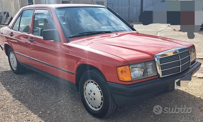 Usata Mercedes 190 122 CV (89 kW) 1991 Rosso Berlina