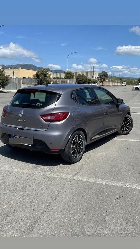 Usata Renault Clio IV 75 CV (55 kW) 2014 Grigio Utilitaria