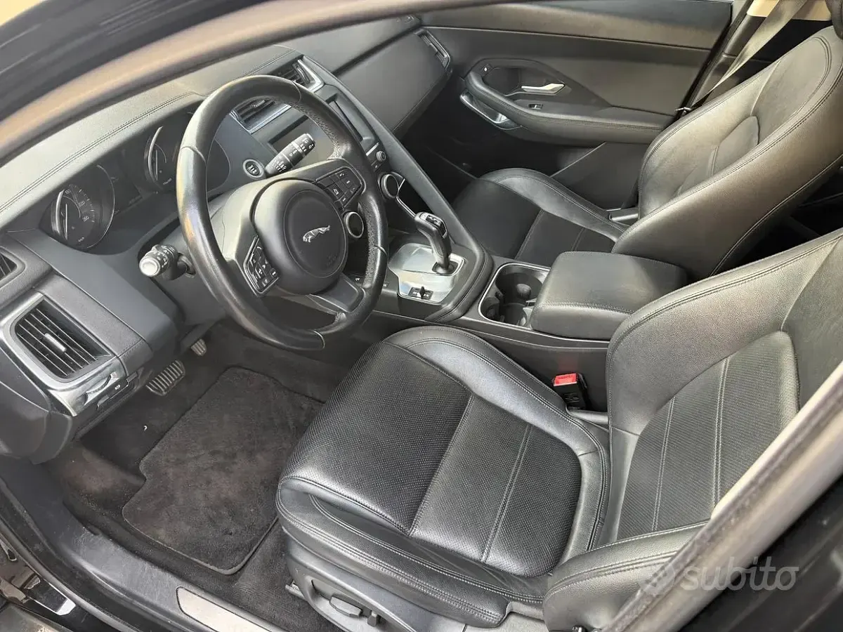 Usata Jaguar E-Pace S 179 CV (131 kW) 2019 Nero SUV