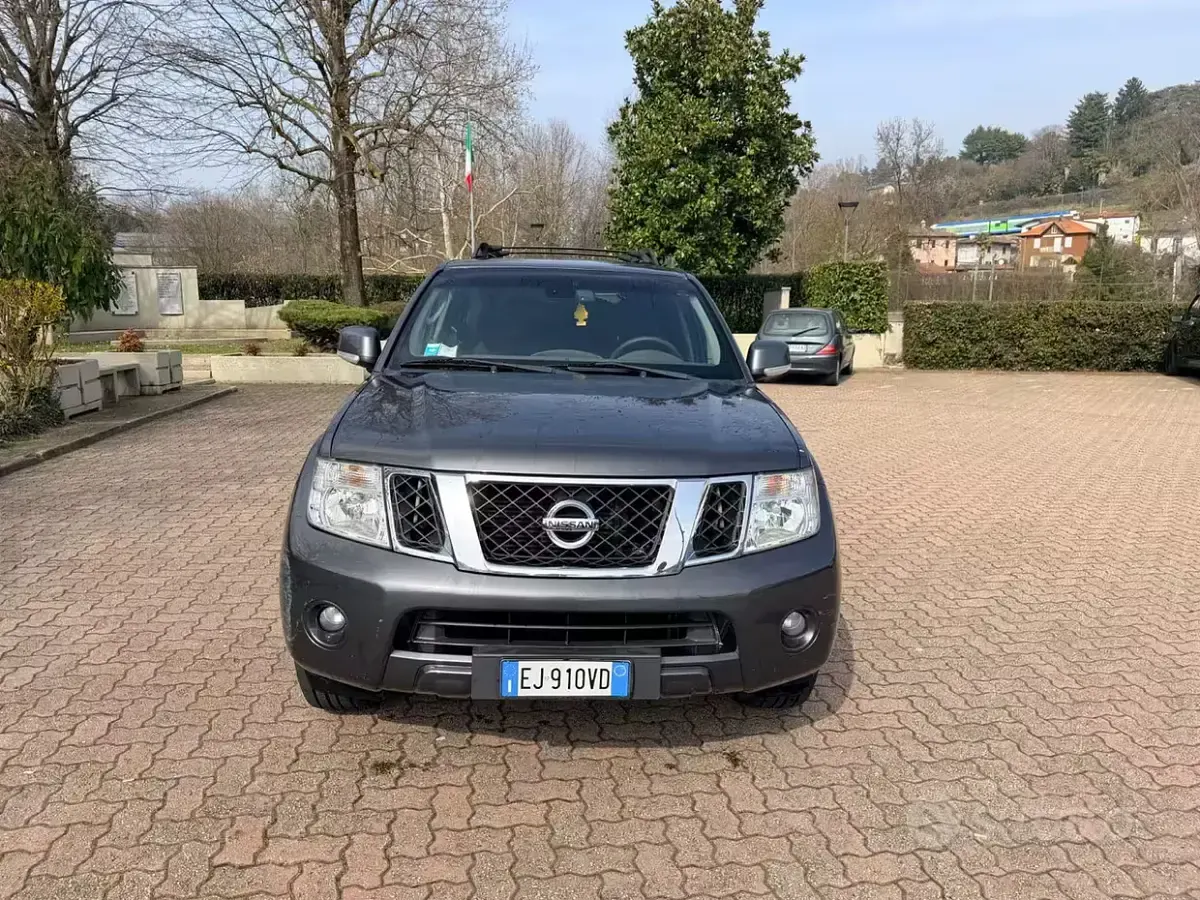 Usata Nissan Pathfinder 231 CV (169 kW) 2011 Grigio SUV