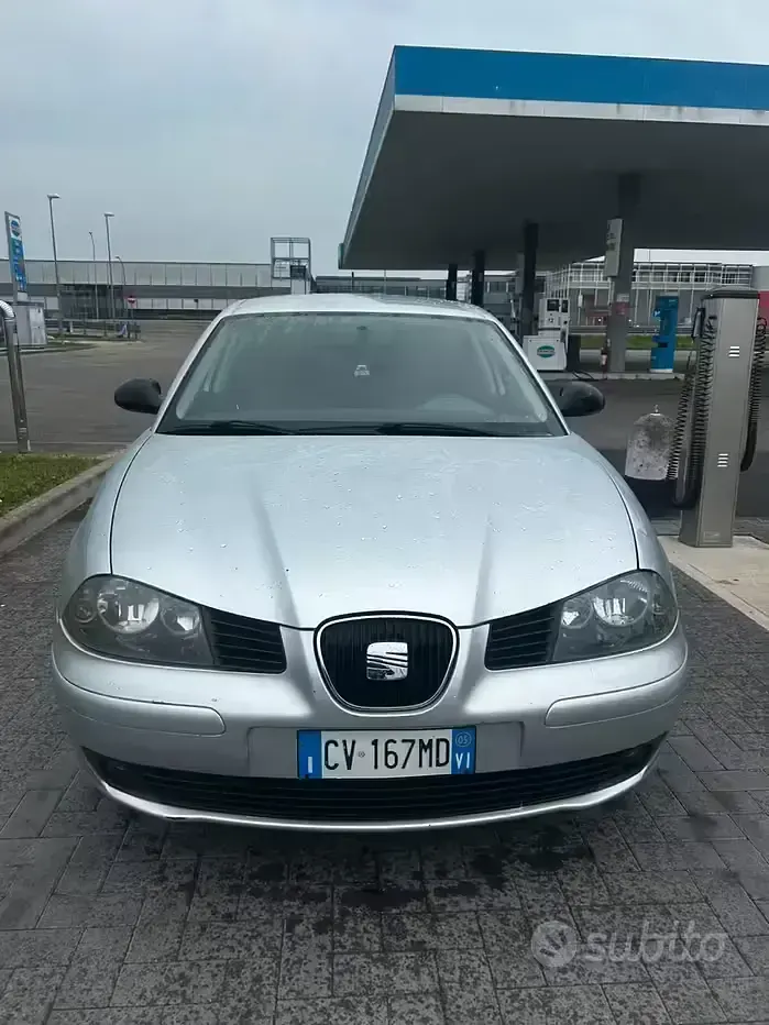 Second-hand Seat Ibiza 75 CP (55 kW) 2005 Gri Hatchback