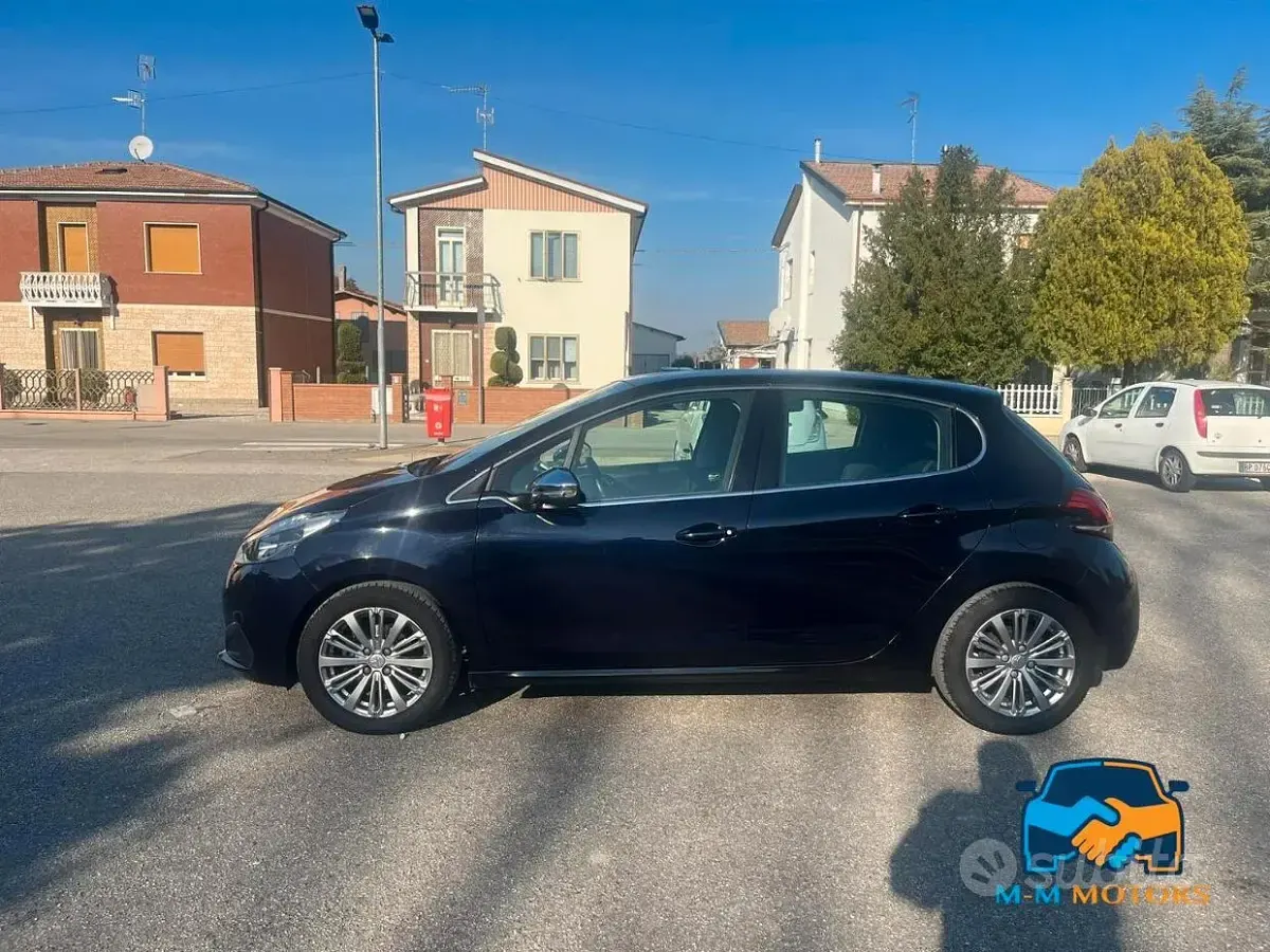 Brugt Peugeot 208 Allure 83 HK (61 kW) 2019 Sort Hatchback
