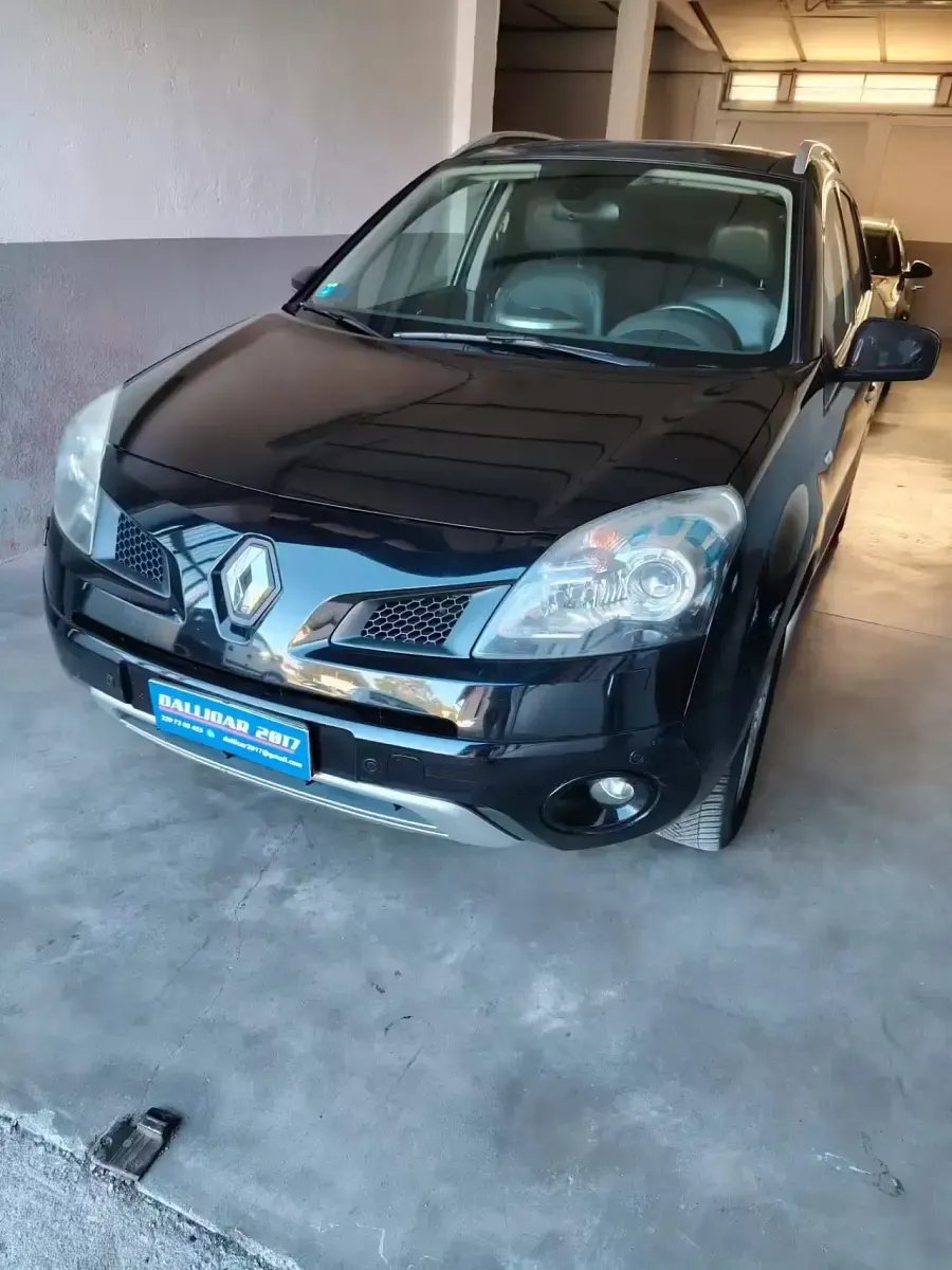 Usado Renault Koleos 175 CV (128 kW) 2009 Negro SUV
