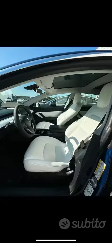 Usata Tesla Model 3 152 kW (208 CV) 2019 Bluazzurro Berlina