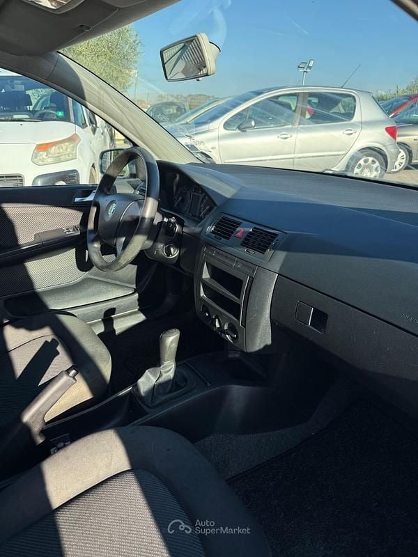 Usata Skoda Fabia 69 CV (50 kW) 2007 Berlina