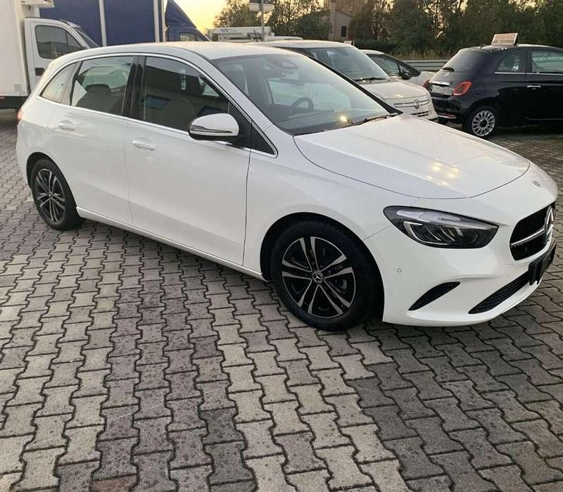Usata Mercedes B180 Advanced Plus 136 CV (100 kW) 2023 Bianco Monovolume