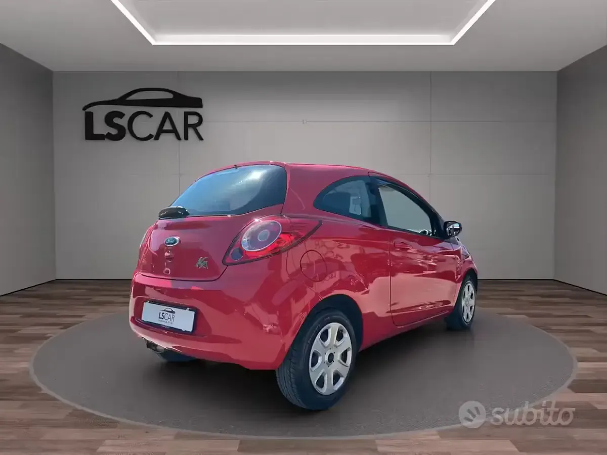 Usata Ford Ka 69 CV (50 kW) 2016 Rosso Berlina