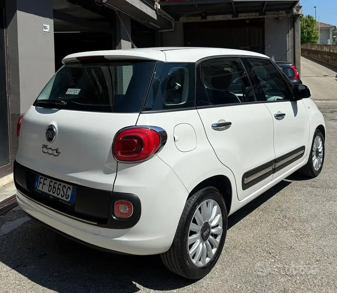 Usata Fiat 500L Business 120 CV (88 kW) 2016 Bianco Monovolume