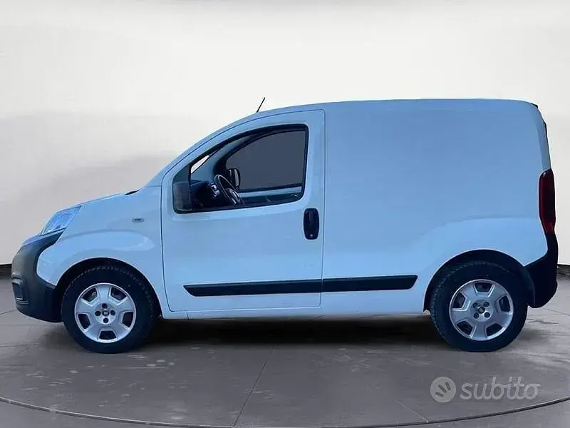 Usata Fiat Fiorino 77 CV (56 kW) 2019 Bianco Monovolume