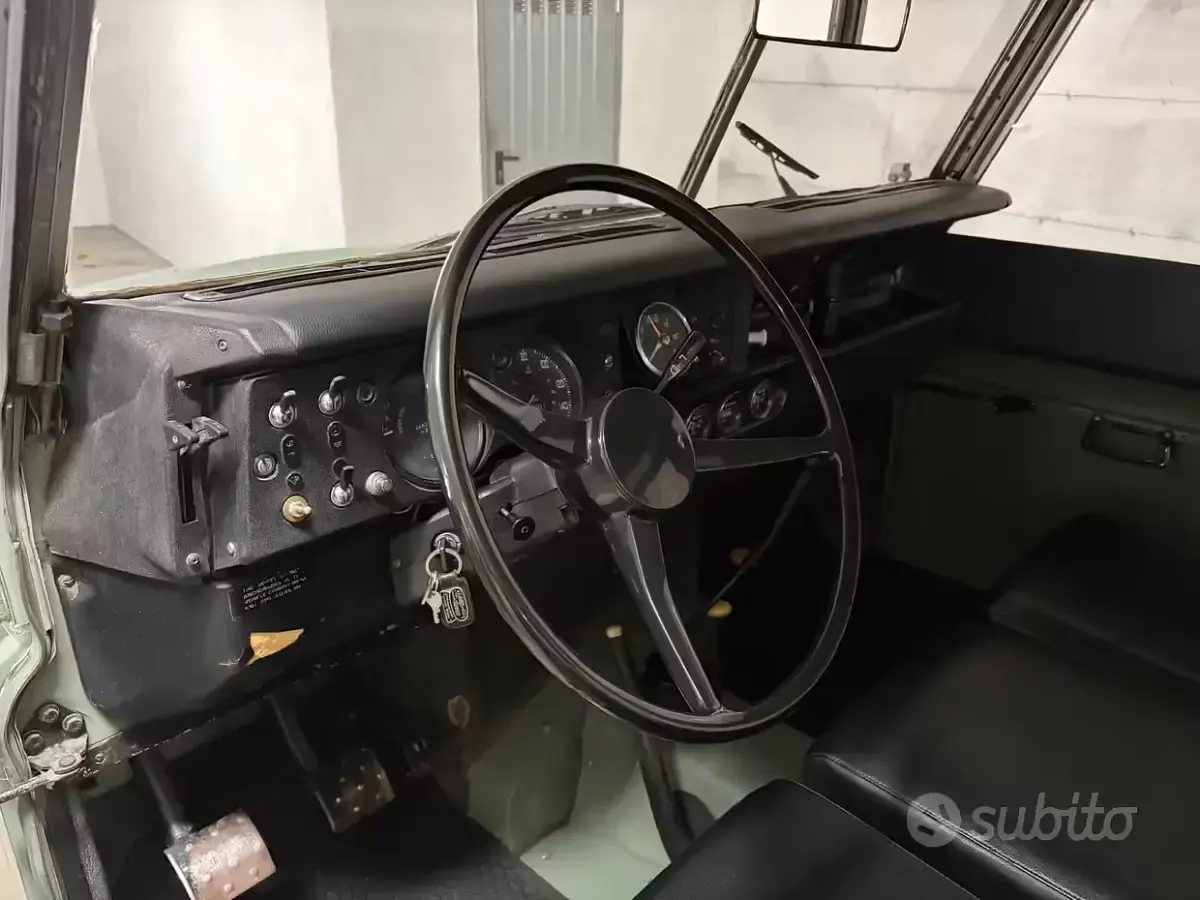 Usata Land Rover 88 69 CV (50 kW) 1970 Verde SUV
