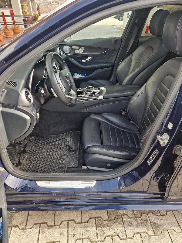 Usata Mercedes C300 Premium 245 CV (180 kW) 2021 Blu/azzurro Station wagon