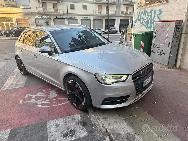 Usata Audi A3 Attraction 105 CV (77 kW) 2014 Grigio Utilitaria